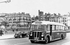 No-74-Bus-going-to-Boscobel-Road-at-Warrior-square.-1951.